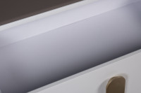 Комод светлый с металлическим каркасом Комод светлый с металлическим каркасом