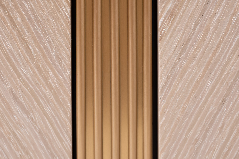 Комод светлый шпон/мраморная столешница