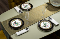 Текстильная дорожка для стола "Нефрит" зеленая Текстильная дорожка для стола "Нефрит" зеленая