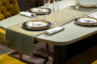 Текстильная дорожка для стола "Нефрит" зеленая Текстильная дорожка для стола "Нефрит" зеленая