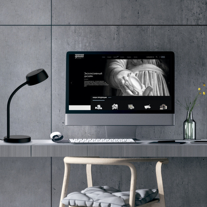Офисная настольная лампа Qplus GT6012 Gauss